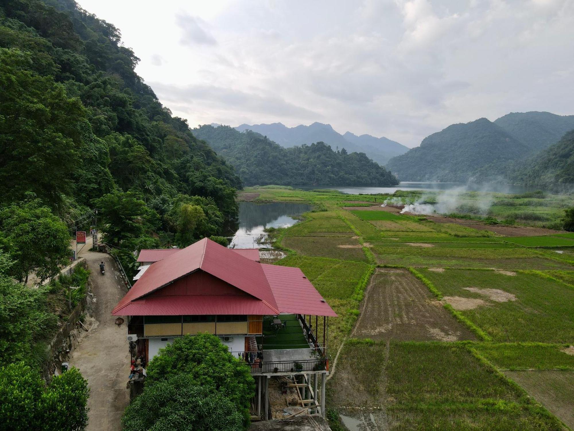 Tran Thuc Homestay-Ba Be Exteriör bild